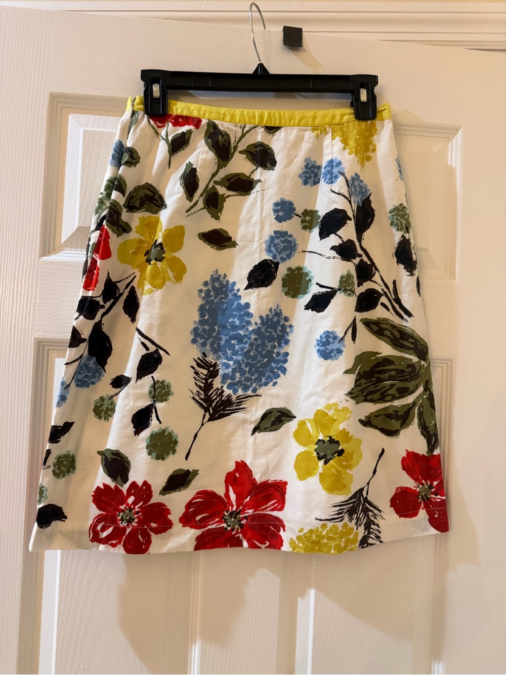 Boden White Floral Midi Skirt with Red, Yellow, Blue and Green Blooms